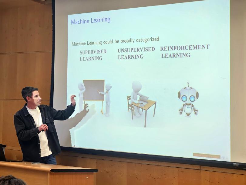 מפגש הפתיחה של מועדון 700